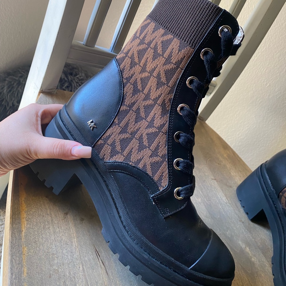 Micheal Kors Combat Boot - Picture 1 of 6